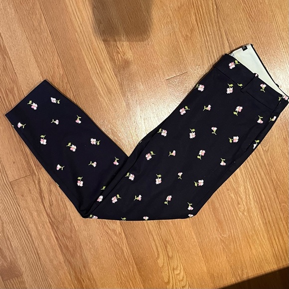 EUC J.CREW Mercantile Floral Printed Winnie Pants (Size 6) - Picture 6 of 7